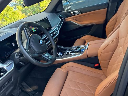Used 2025 BMW X5 xDrive40i w/ Premium Package image 6