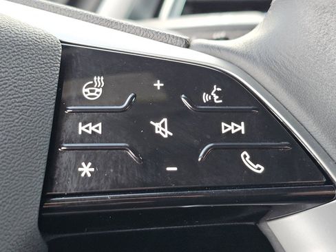 Used 2023 Audi Q4 e-tron Premium Plus image 16