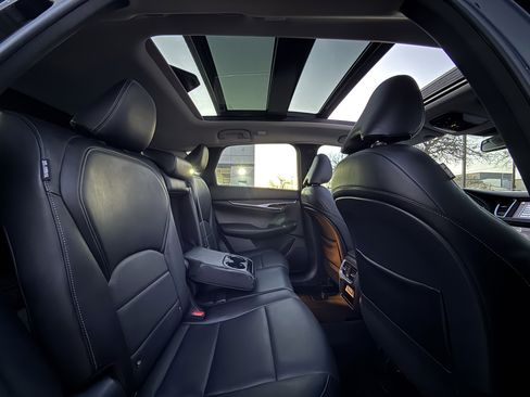 Used 2022 INFINITI QX50 Luxe image 35