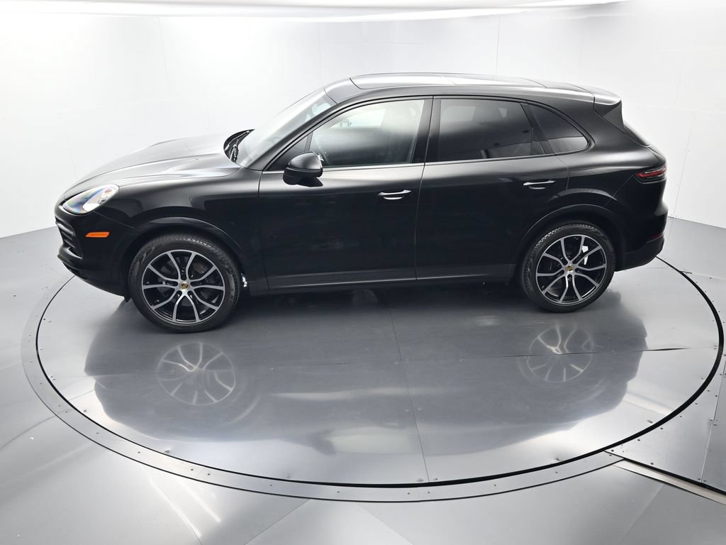 Certified 2023 Porsche Cayenne Platinum Edition AWD/4WD image 35