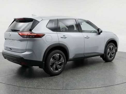 Used 2025 Nissan Rogue SV image 9