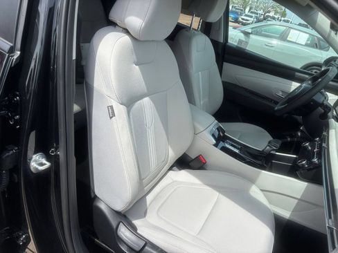 Used 2025 Hyundai Tucson SEL AWD/4WD image 38