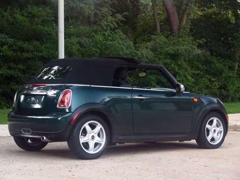 Used 2010 MINI Cooper Convertible FWD image 4