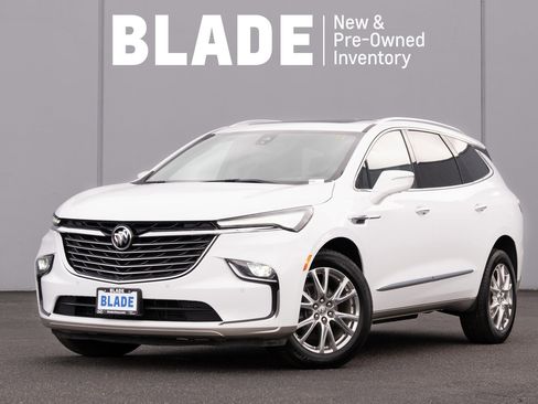Used 2023 Buick Enclave Premium image 1