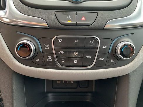 Used 2023 Chevrolet Equinox LT w/ Driver Convenience Package image 24