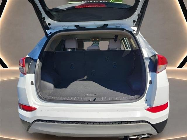 Used 2017 Hyundai Tucson Sport FWD image 7