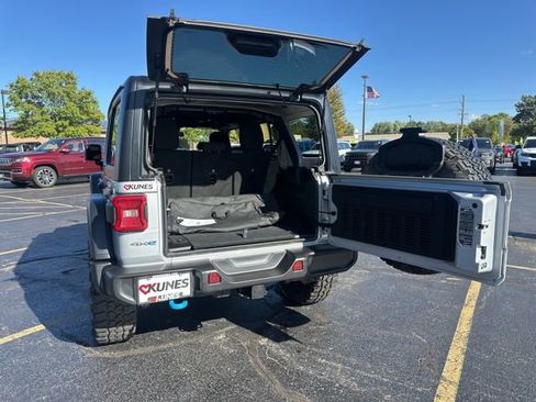 Used 2024 Jeep Wrangler Unlimited Rubicon 4xe image 20