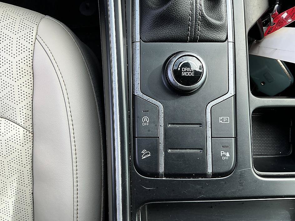 Used 2022 Kia Sorento S FWD image 21