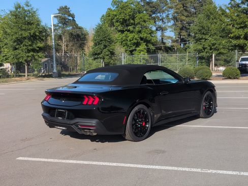 New 2026 Ford Mustang GT Premium RWD image 4