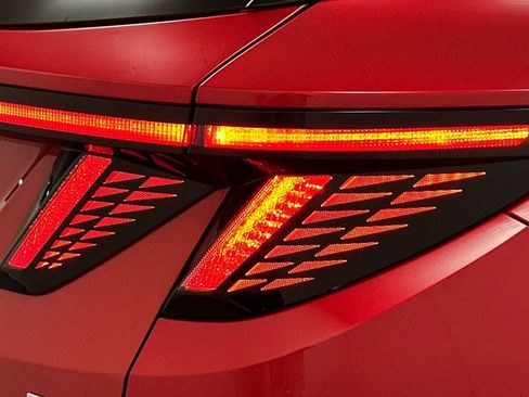 Used 2023 Hyundai Tucson Limited image 26