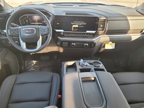 New 2026 GMC Sierra 1500 SLT image 10