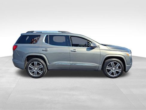 Used 2018 GMC Acadia Denali w/ Technology Package AWD/4WD image 7