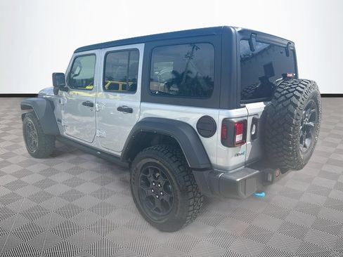 Used 2023 Jeep Wrangler Unlimited w/ 8.4" Radio Group AWD/4WD image 8