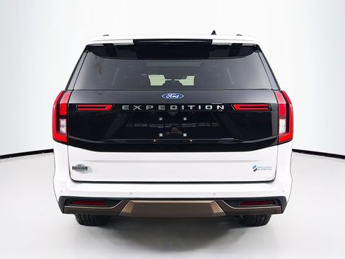 Used 2025 Ford Expedition King Ranch image 7