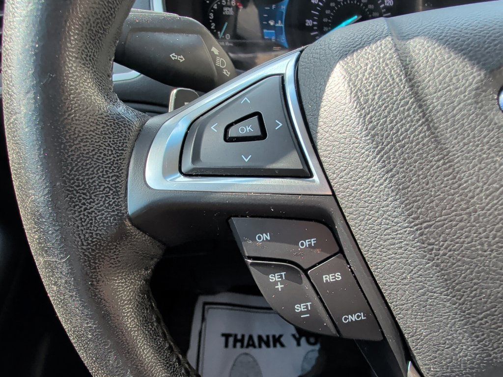 Used 2017 Ford Edge SEL w/ Equipment Group 201A AWD/4WD image 18