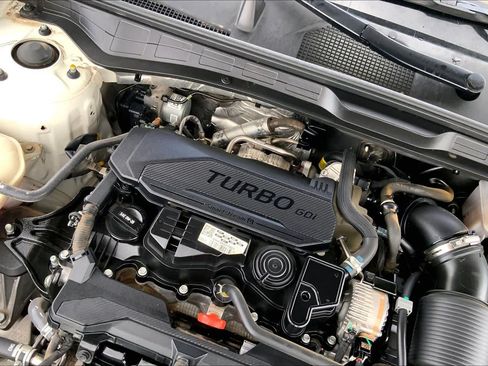 Used 2022 Hyundai Sonata Limited w/ Preferred Accessory Package FWD image 33