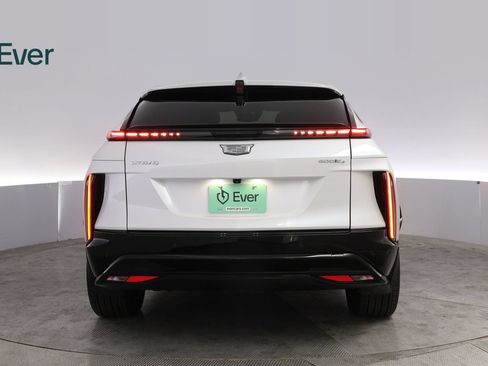 Used 2024 Cadillac Lyriq Sport AWD/4WD image 15