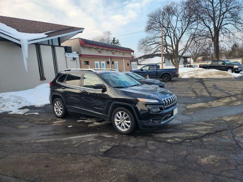 Used 2016 Jeep Cherokee Limited image 13