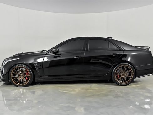 Used 2019 Cadillac CTS V w/ Carbon Fiber Package RWD image 7