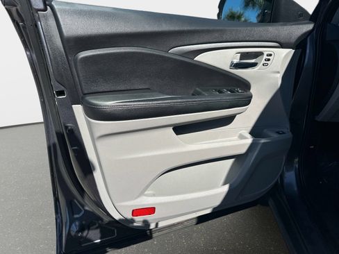 Used 2023 Honda Ridgeline RTL image 17