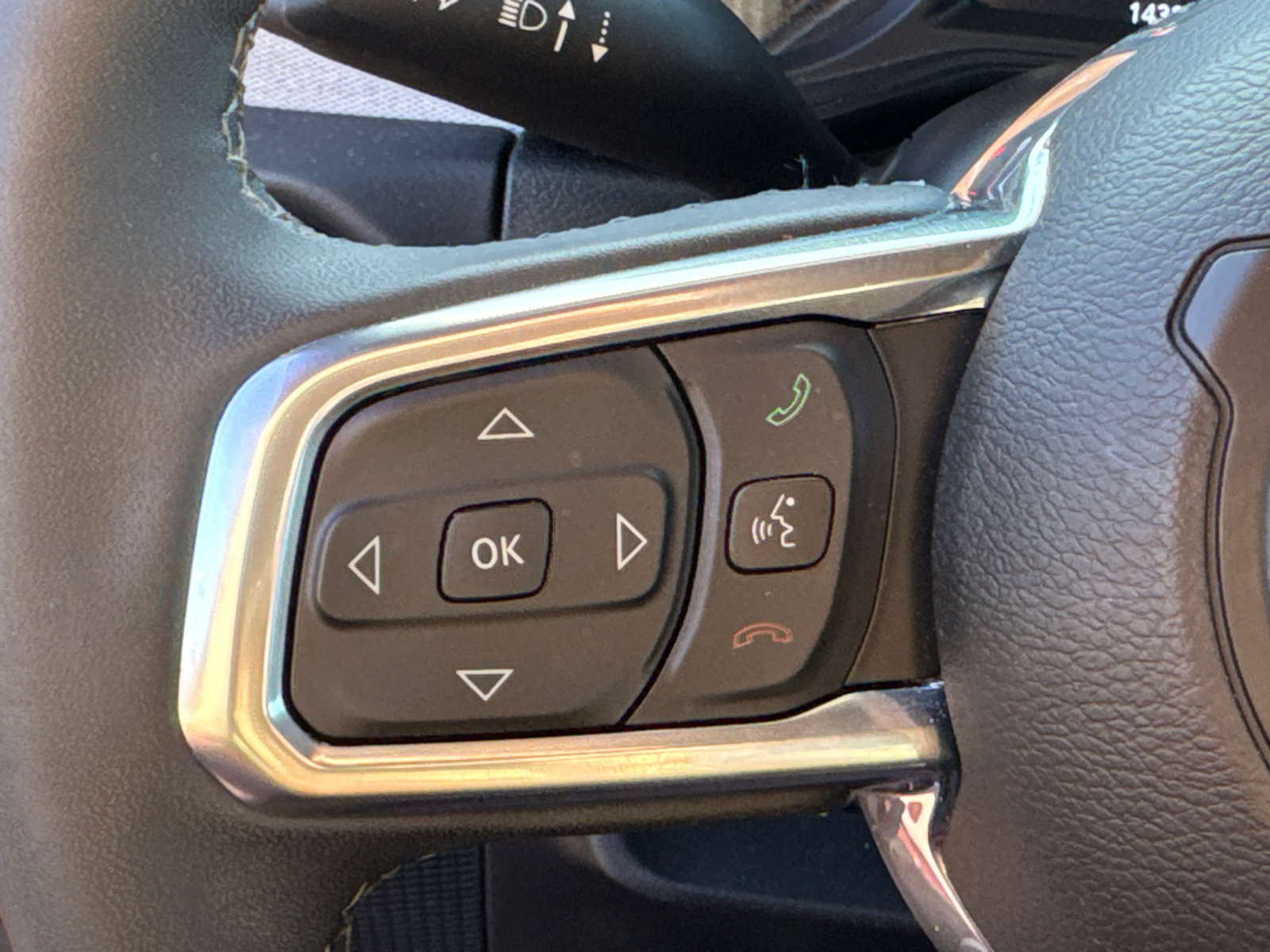 Used 2026 Jeep Wrangler Unlimited Sahara AWD/4WD image 30