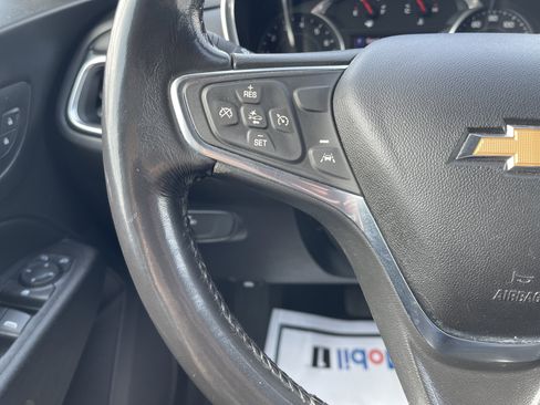 Used 2019 Chevrolet Equinox LT image 17