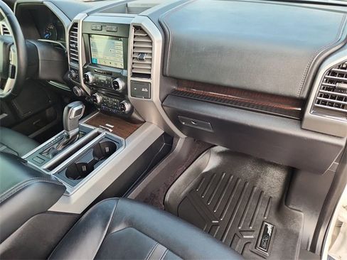 Used 2017 Ford F150 Platinum w/ Equipment Group 701A Luxury image 29