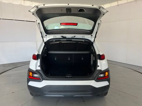 Used 2021 Hyundai Kona SE FWD image 13