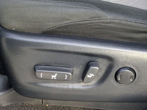 Used 2020 Toyota 4Runner SR5 image 24