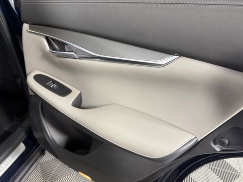 Used 2025 INFINITI QX50 Luxe image 28