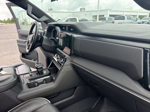 Certified 2025 GMC Sierra 1500 AT4X AWD/4WD image 36