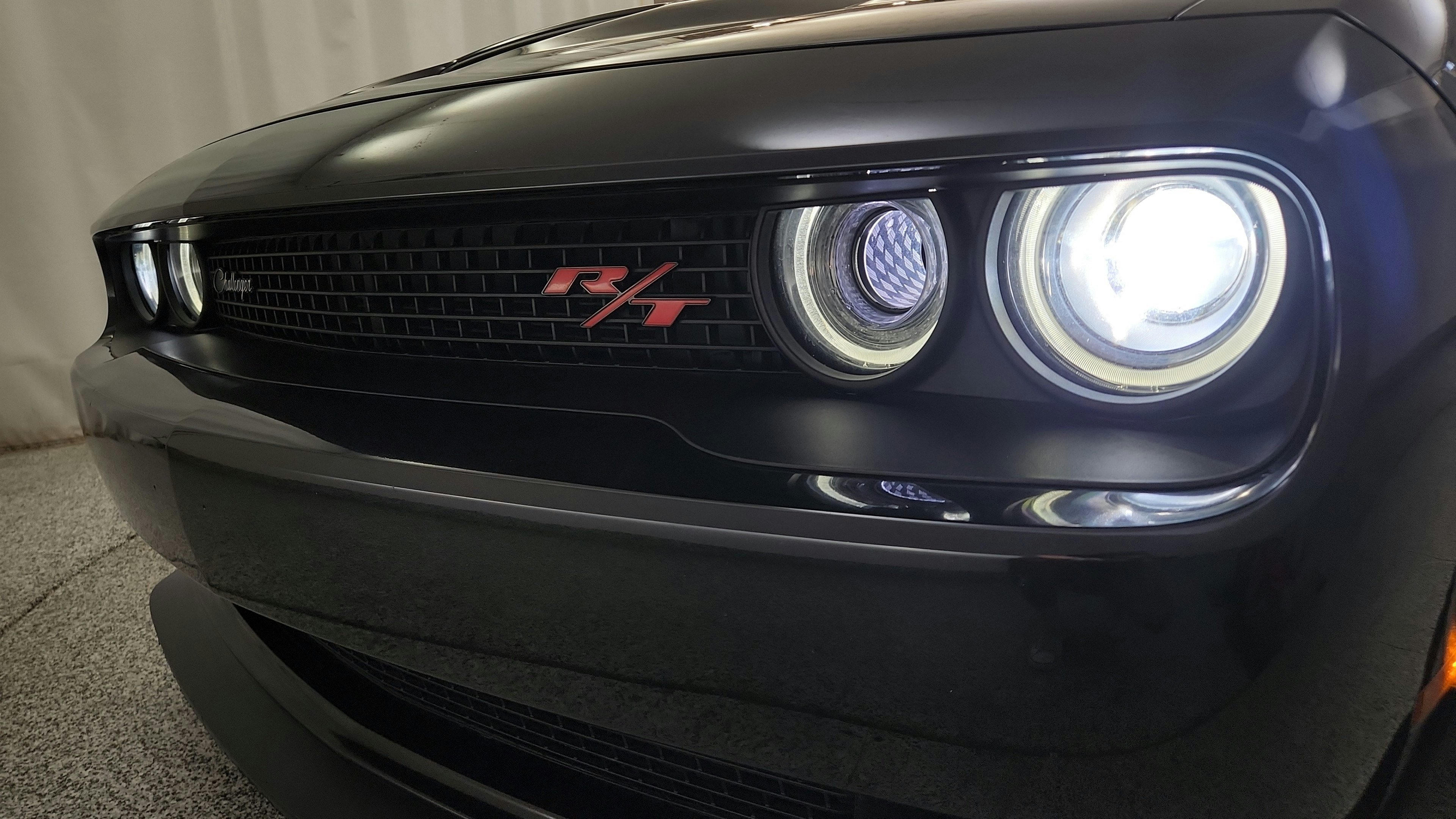 Used 2022 Dodge Challenger R/T Scat Pack RWD image 29