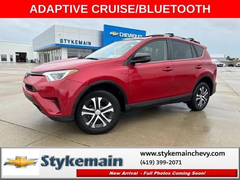 Used 2017 Toyota RAV4 LE w/ Carpet Mat Package FWD image 1