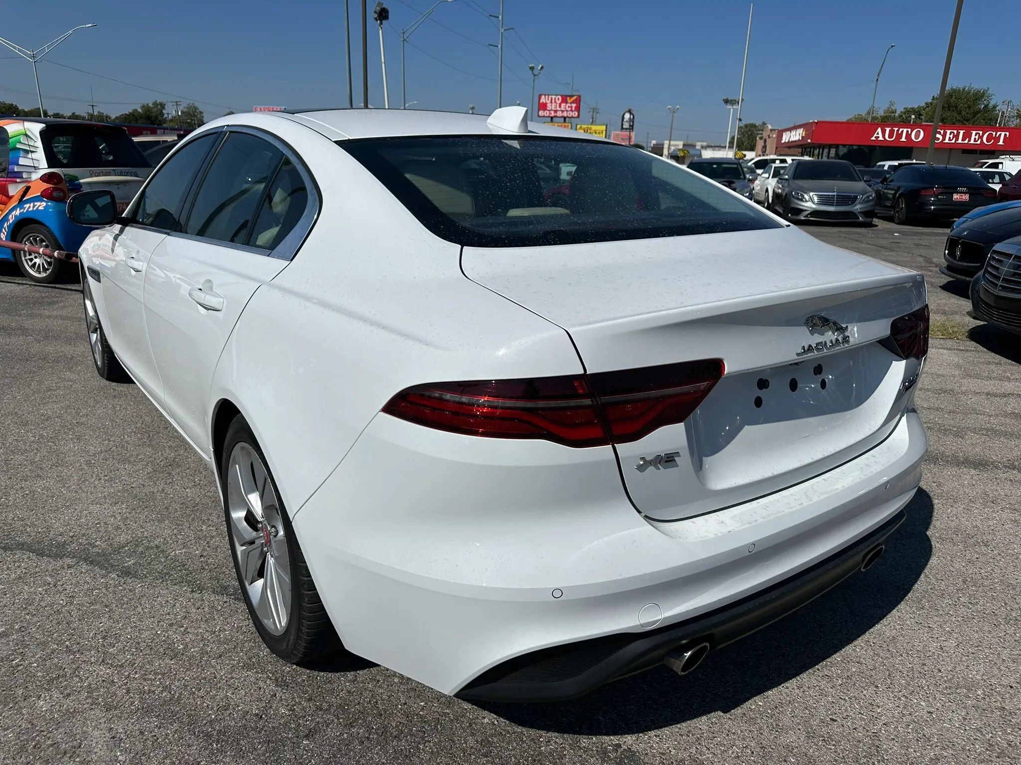 Used 2020 Jaguar XE S RWD image 34