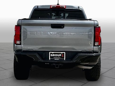 Used 2026 Chevrolet Colorado ZR2 w/ Technology Package AWD/4WD image 5