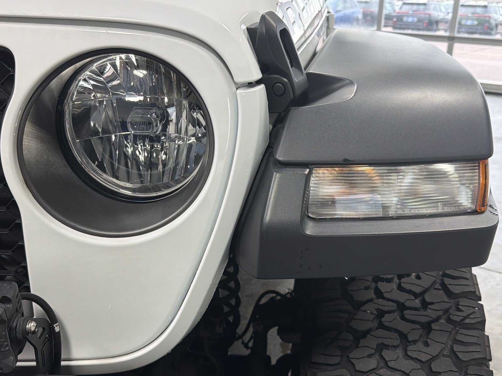 Used 2020 Jeep Gladiator Rubicon w/ Safety Group AWD/4WD image 16