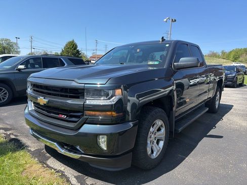 Used 2018 Chevrolet Silverado 1500 LT w/ All Star Edition image 11