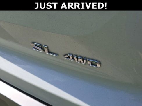 Used 2023 Nissan Pathfinder SL AWD/4WD image 6
