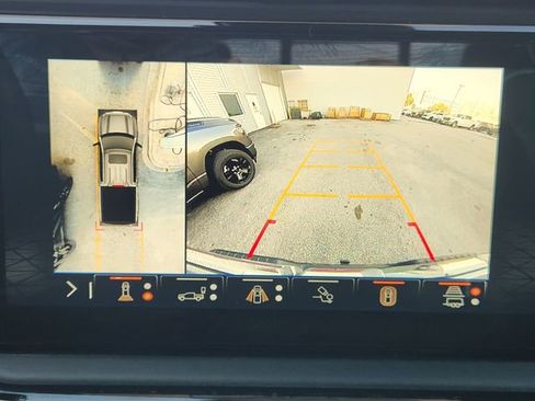 Used 2025 GMC Sierra 1500 AT4X image 14