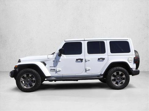 Used 2018 Jeep Wrangler Unlimited Sahara AWD/4WD image 8