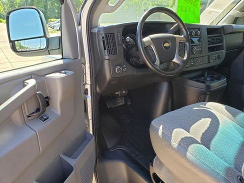 Used 2016 Chevrolet Express 2500 LS image 10