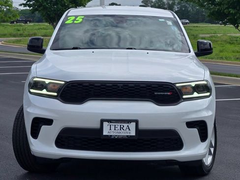Used 2025 Dodge Durango GT AWD/4WD image 3