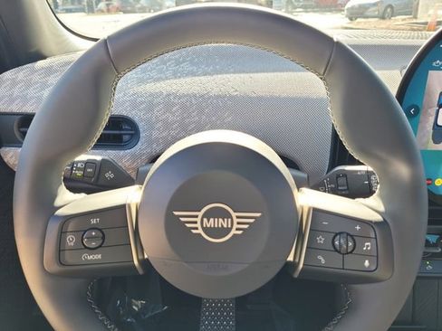 New 2026 MINI Cooper 4-Door Hardtop image 25