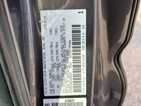 Used 2016 Toyota Tacoma SR5 w/ SR5 Appearance Package (SN) image 14