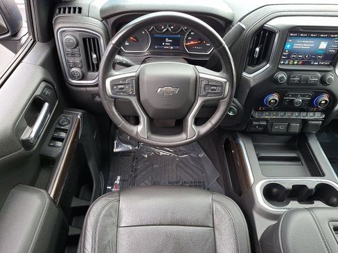 Used 2020 Chevrolet Silverado 1500 LT Trail Boss w/ Midnight Edition image 11