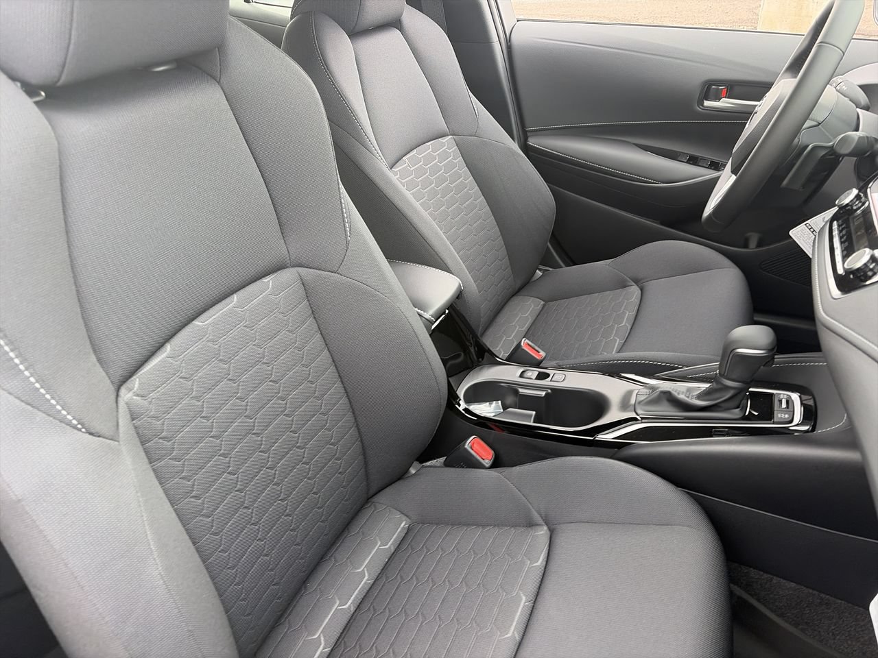 New 2027 Toyota Corolla SE FWD image 24