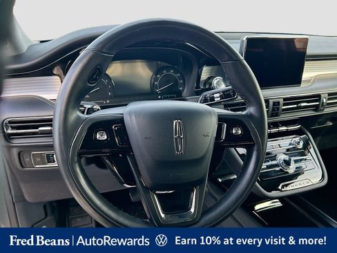 Used 2022 Lincoln Corsair AWD w/ Premium Package image 15