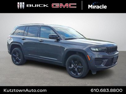 Used 2023 Jeep Grand Cherokee Altitude