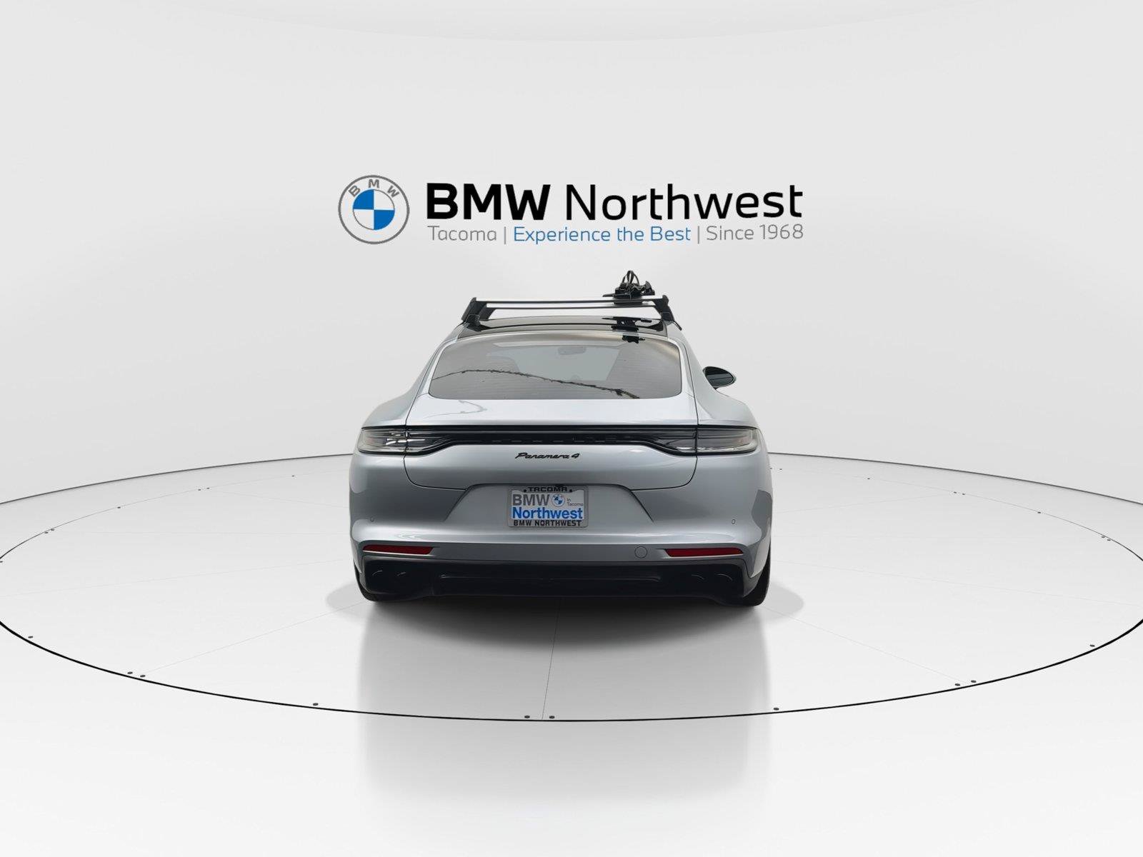 Used 2023 Porsche Panamera 4 Platinum Edition AWD/4WD image 2