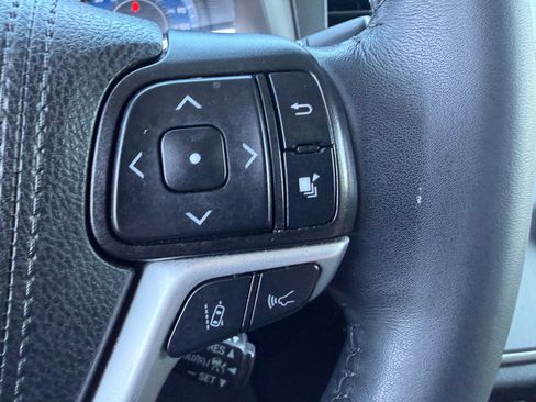 Used 2020 Toyota Sienna Limited Premium w/ Carpet Mat Package AWD/4WD image 29